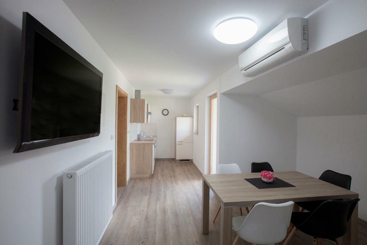1861 Blejka Apartments ブレッド エクステリア 写真
