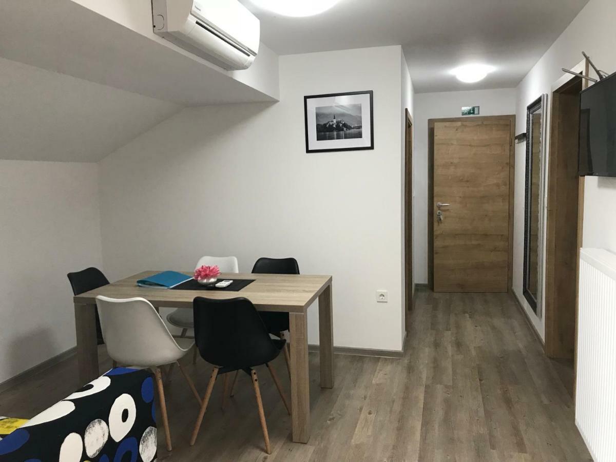 1861 Blejka Apartments ブレッド エクステリア 写真